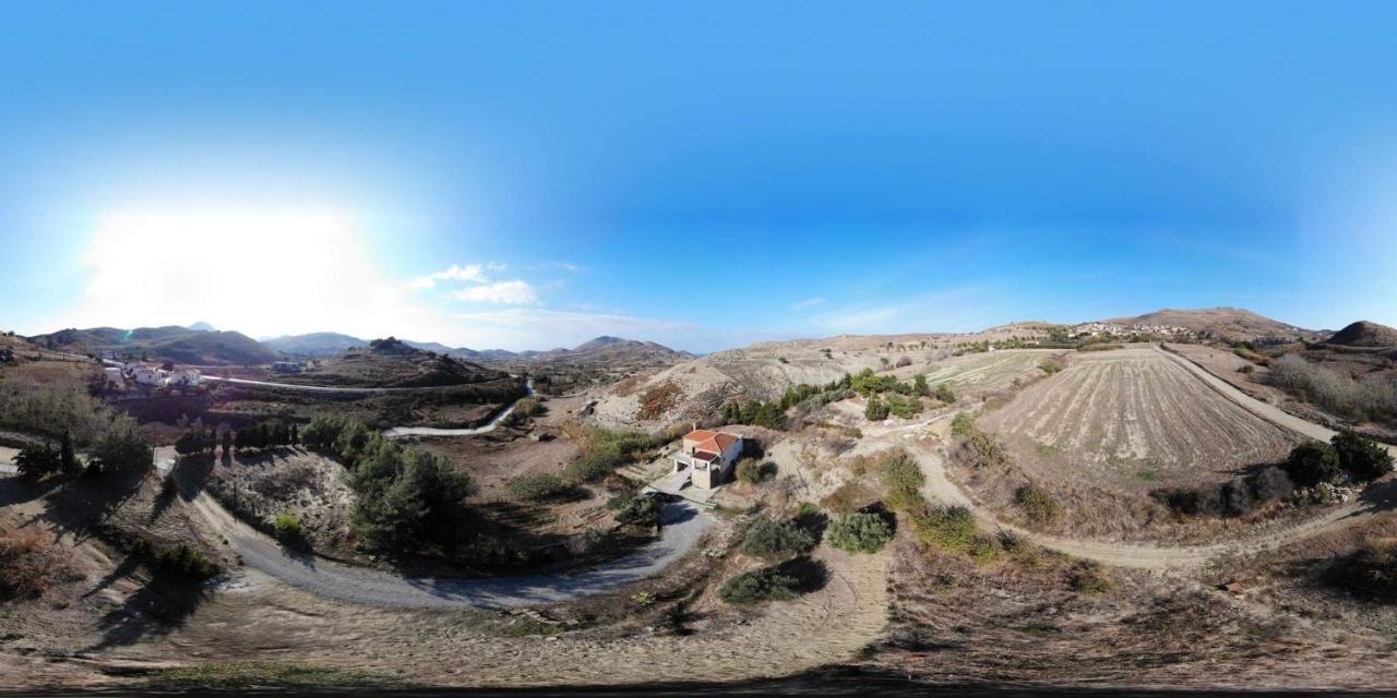 Stone House Of Panos Villa Kornos Eksteriør billede